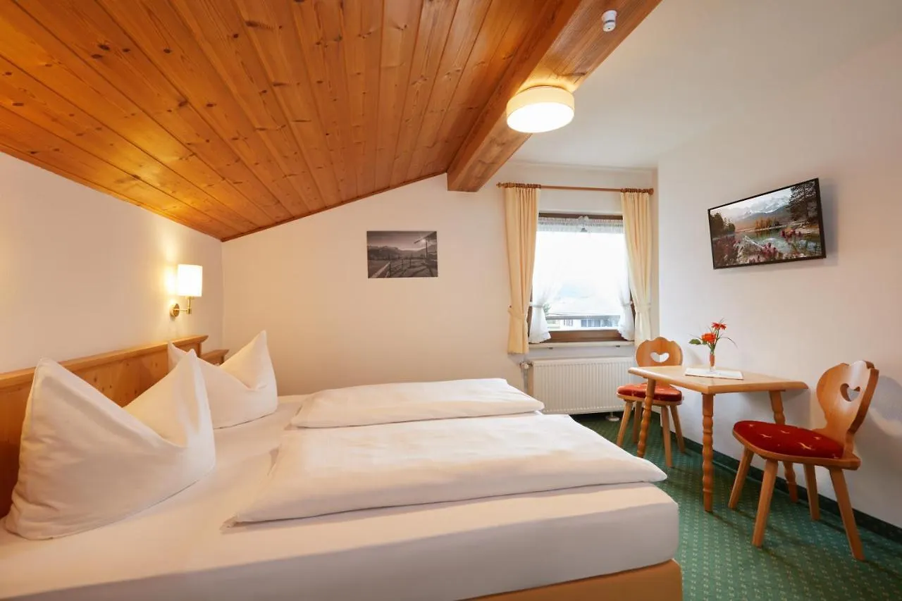 Hotel Garni Zugspitz Farchant 3*,